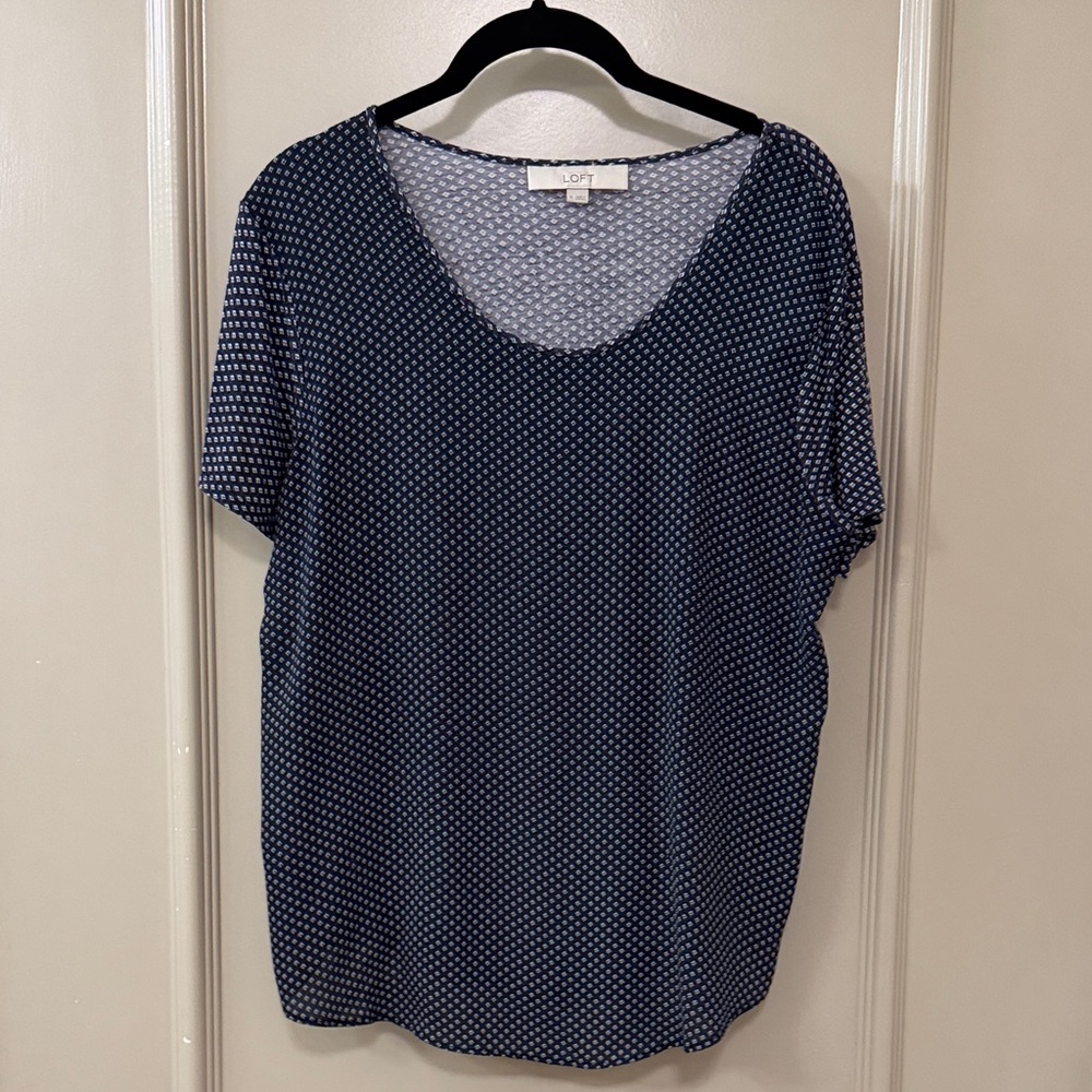 LOFT Navy and White Patterned Short Sleeve Top